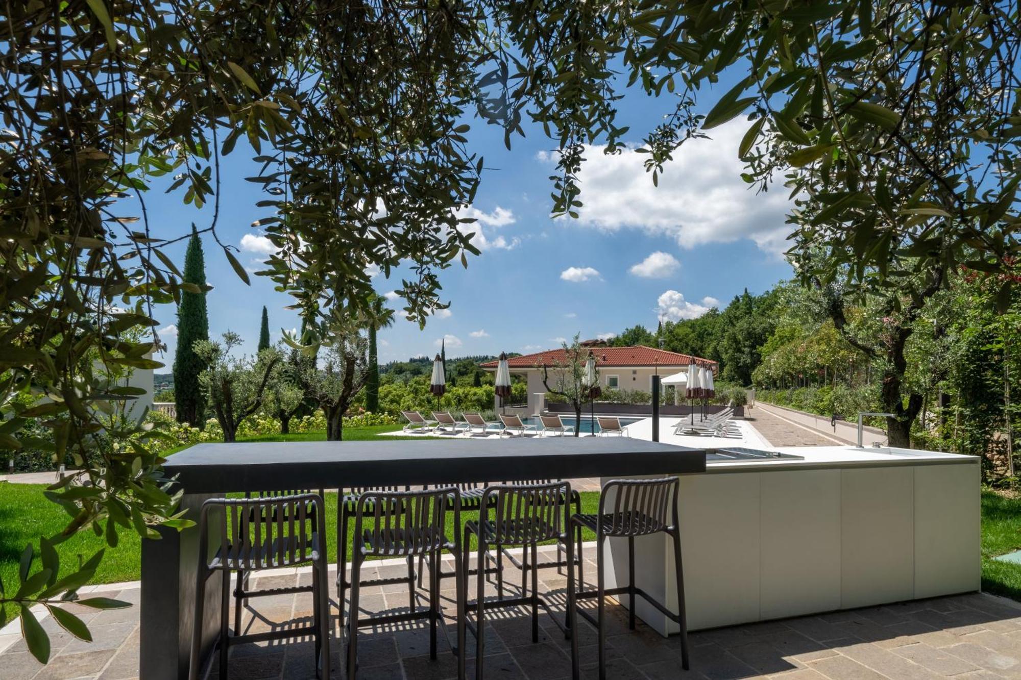 Villa Silvia Apartments San Felice del Benaco Buitenkant foto